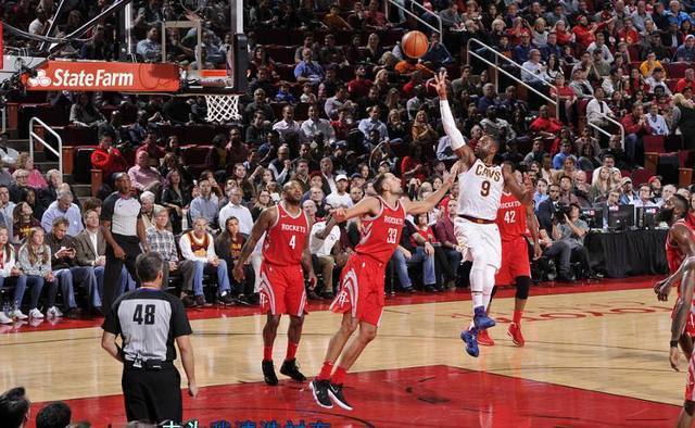 站位拉满宽 站位拉满宽