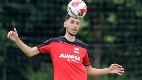 保持领先 保持领先